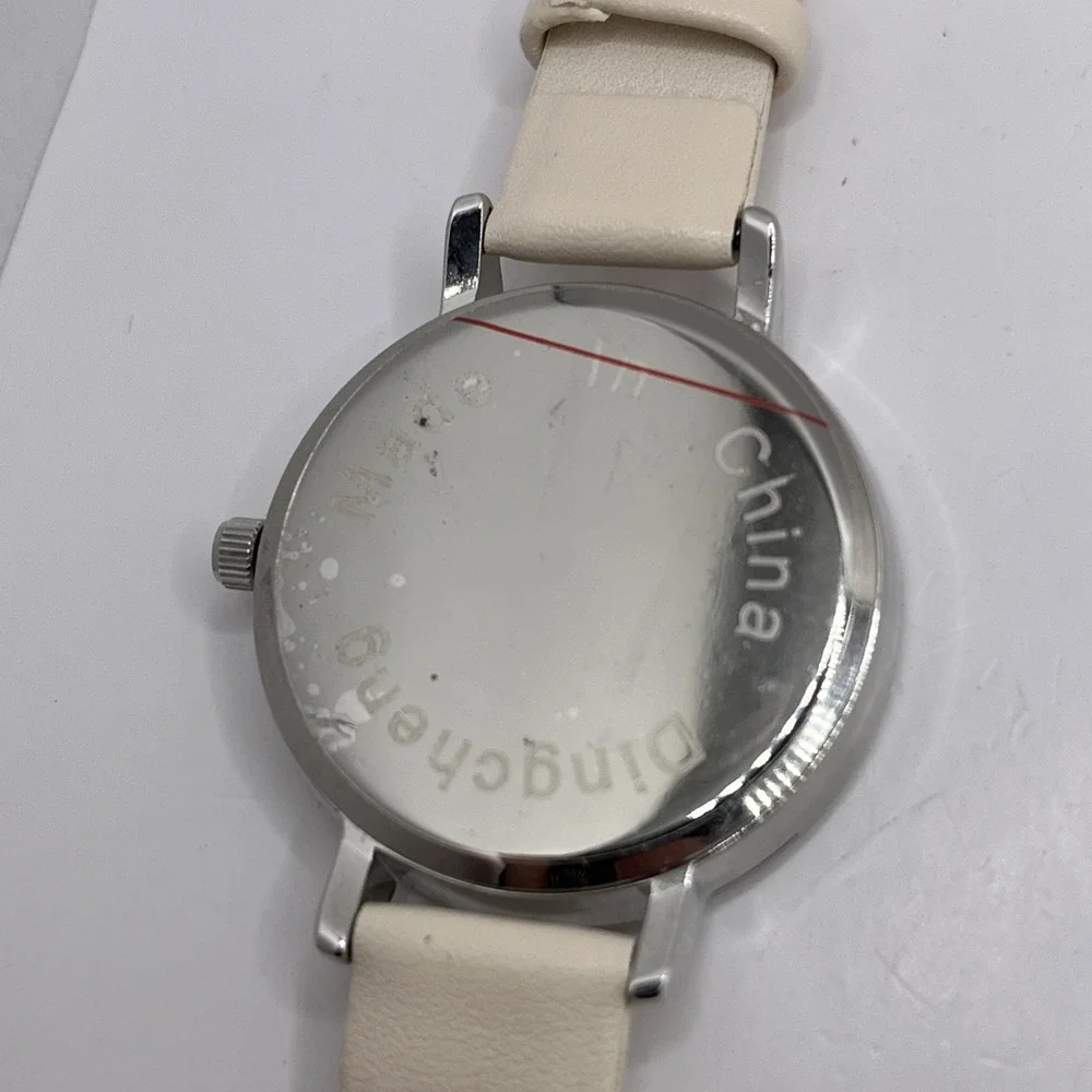 Women's Quartz Watch 35mm Silver Case White Faux Leather‎ Band- New Battery